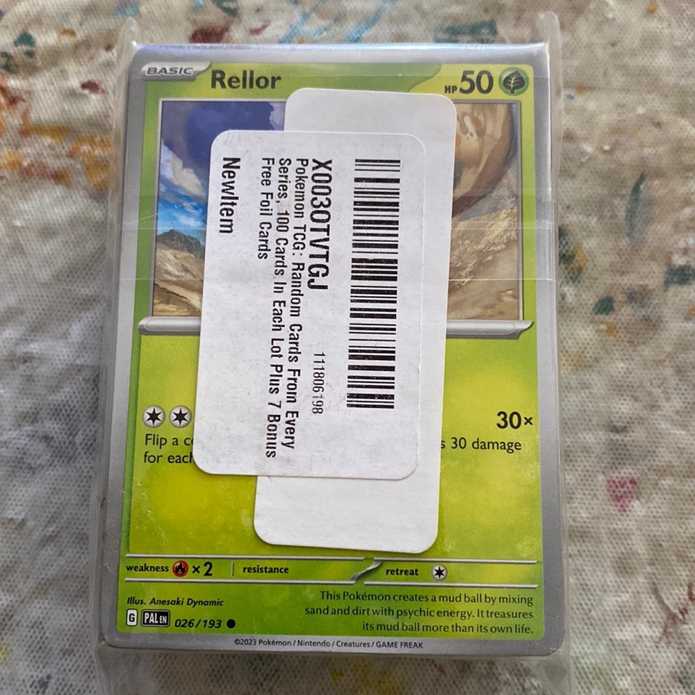 100 Random Pokémon Cards plus 7 Bonus Free Foil Cards